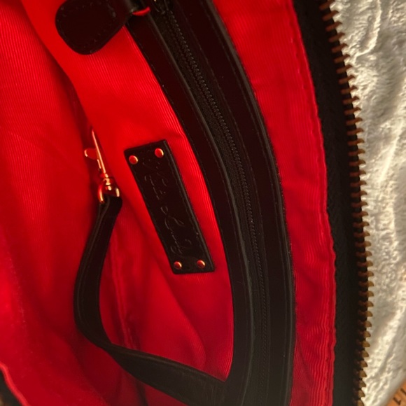 Kate Landry shoulder bag or wristlet clutch. - Picture 3 of 8